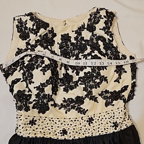 Coco melody formal dress size small. - Picture 6 of 10